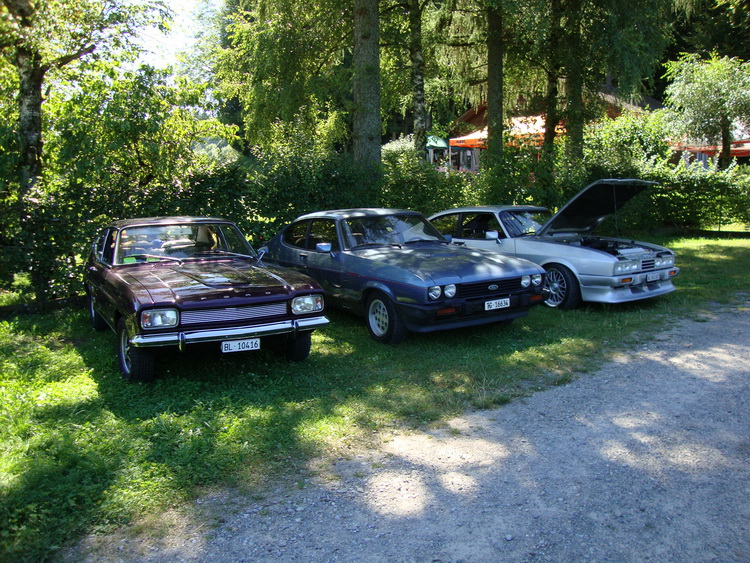 3 Capri's wunderbar im Schatten
3 Capri's wonderful in the shade
3 Capri's merveilleusement  l'ombre